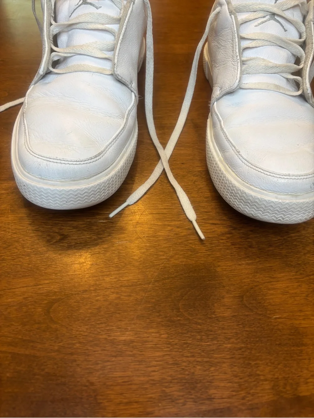 Jordan Men’s Low Top Sneakers in White